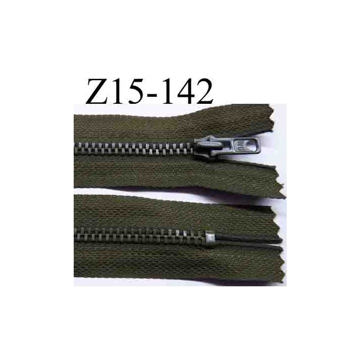 fermeture éclair longueur 15 cm couleur vert kaki  non séparable largeur 2.6 cm glissière métal  largeur 4 mm