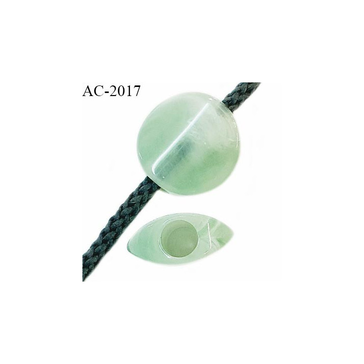 Perle en pvc couleur vert effet pierre de jade largeur 21 mm hauteur 20 mm pour cordon de 5 mm de diamètre prix à l'unité