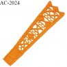 Guipure décor ornement spécial lingerie haut de gamme motif à coudre couleur orange mangue longueur 11 cm prix à la pièce
