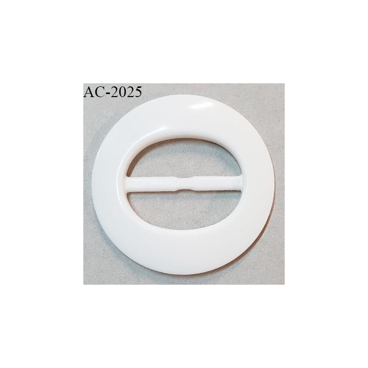Boucle 43 mm pvc couleur naturel diamètre 69 mm épaisseur 5 mm largeur du passage pour sangles et autres 43 mm prix à l'unité