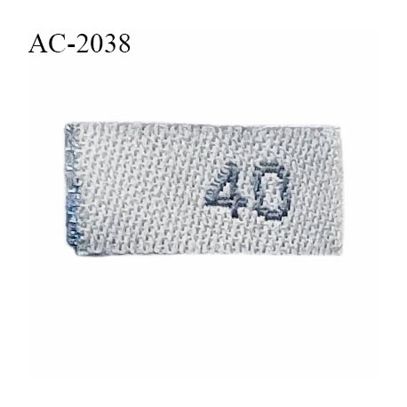 Etiquette tissée à coudre numérotée 40 couleur gris hauteur 8 mm largeur 1.5 cm largeur déplié 3 cm prix à l'unité