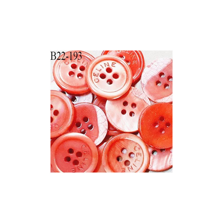Bouton nacré 22 mm inscription CELINE couleur rose corail 4 trous diamètre 22 mm épaisseur 3 mm prix à l'unité