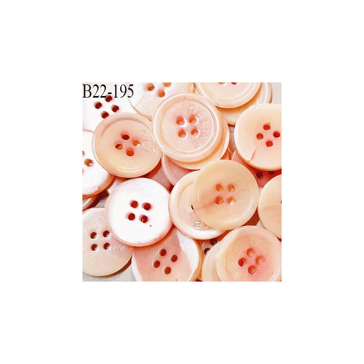 Bouton nacré 22 mm inscription CELINE très haut de gamme couleur rose pastel 4 trous diamètre 22 mm prix à l'unité