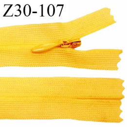 Fermeture zip 30 cm non séparable couleur jaune orangé largeur 2.5 cm zip nylon invisible longueur 30 cm prix à l'unité