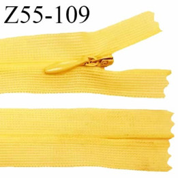 Fermeture zip 55 cm YKK non séparable couleur jaune pâle zip glissière nylon invisible longueur 55 cm prix à l'unité