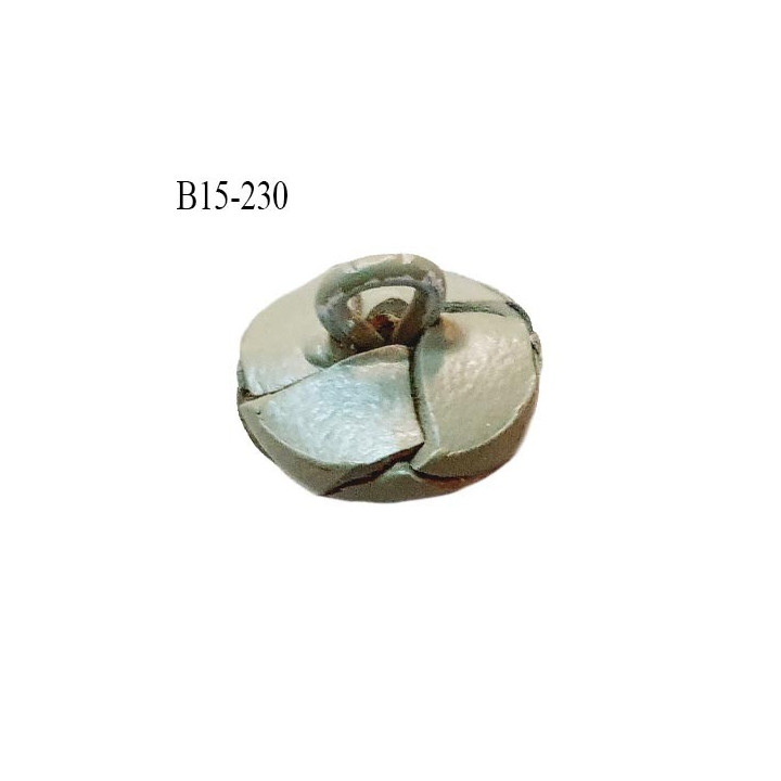 Bouton 15 mm style cuir couleur gris attache avec un anneau diamètre 15 mm bombé épaisseur 8 mm prix à la pièce