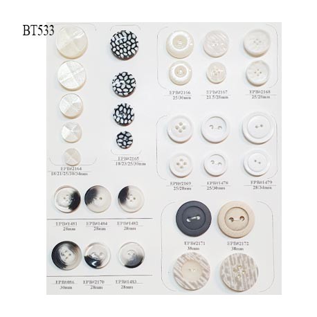 Plaque de 31 boutons pour création unique diamètre 18 à 38 mm prix pour la plaque entière