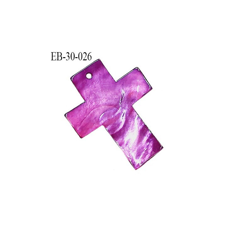 Pendentif croix en nacre couleur violet largeur 30 mm hauteur 38 mm prix à l'unité