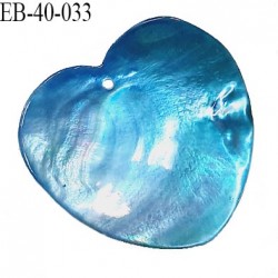 Pendentif coeur en nacre couleur bleu ciel largeur 40 mm hauteur 38 mm prix à l'unité