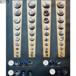Plaque de 54 boutons très beaux pour création unique diamètre de 10 à 30 mm prix pour la plaque entière