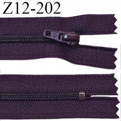 Fermeture zip 12 cm non séparable couleur prune largeur 2.5 cm zip nylon longueur 12 cm largeur 4 mm prix à la pièce