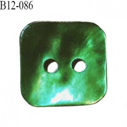 Bouton carré nacre 12 mm couleur vert largeur 12 mm 2 trous prix à la pièce