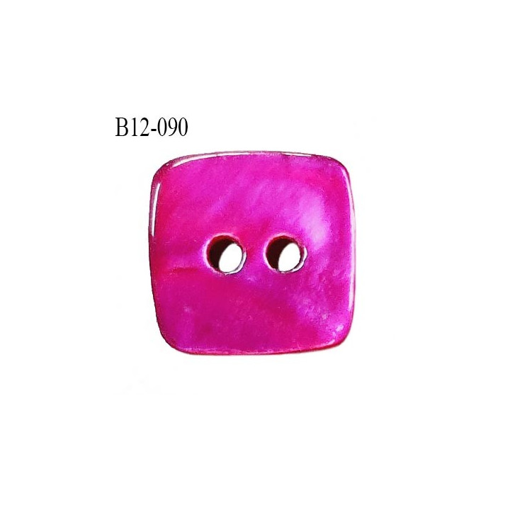 Bouton carré nacre 12 mm couleur rose fuchsia largeur 12 mm 2 trous prix à la pièce