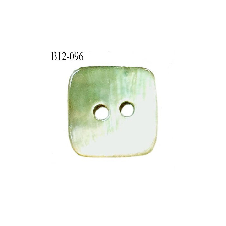 Bouton carré nacre 12 mm couleur vert clair largeur 12 mm 2 trous prix à la pièce