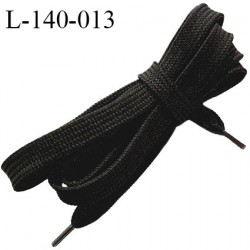 Lacet plat 140 cm couleur noir largeur entre 9 et 11 mm longueur 140 cm embout gainé prix pour une paire