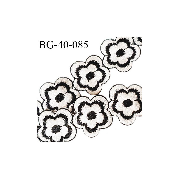 Galon ruban motif fleurs 40 mm couleur noir et blanc largeur 40 mm prix au mètre