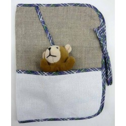 carnet de santé à broder avec peluche ours