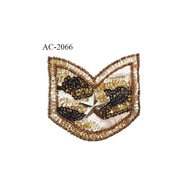 Décor ornement motif sequins brodés à coudre largeur 8 cm hauteur 8 cm prix à la pièce