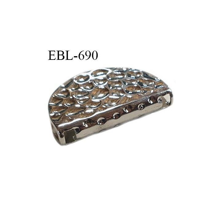 Boucle décor ornement lingerie et autres couleur argent largeur 40 mm hauteur 25 mm prix à la pièce