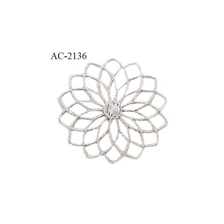 Guipure décor ornement spécial lingerie haut de gamme motif à coudre couleur gris diamètre 3 cm très joli prix à la pièce