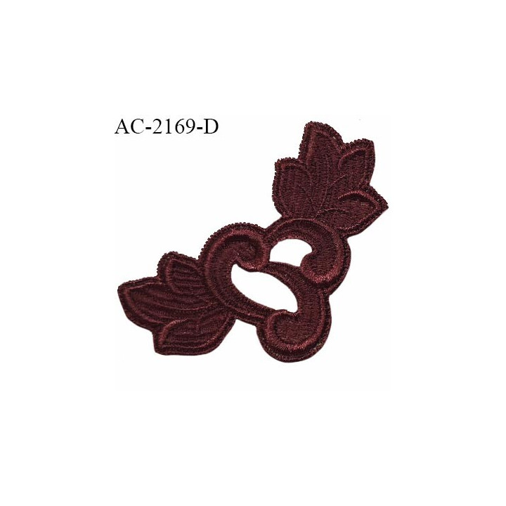 Guipure décor ornement spécial lingerie haut de gamme motif à coudre couleur prune tirant sur le marron