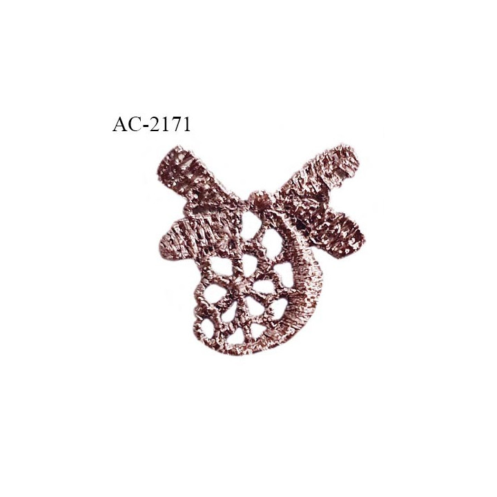 Motif guipure décor ornement spécial lingerie haut de gamme motif à coudre couleur marron glacé hauteur 20 mm largeur 20 mm