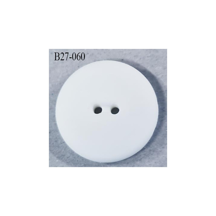 Bouton 27 mm  pvc blanc mat sur une face et l'autre brillant diamètre 27 mm 2 trous épaisseur 6 mm prix à la pièce