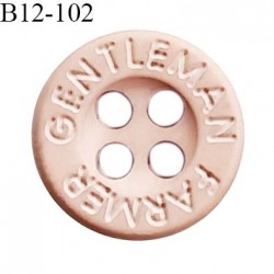 Bouton 12 mm en pvc couleur beige rosé inscription Gentleman Farmer 4 trous diamètre 12 mm épaisseur 3 mm prix à la pièce