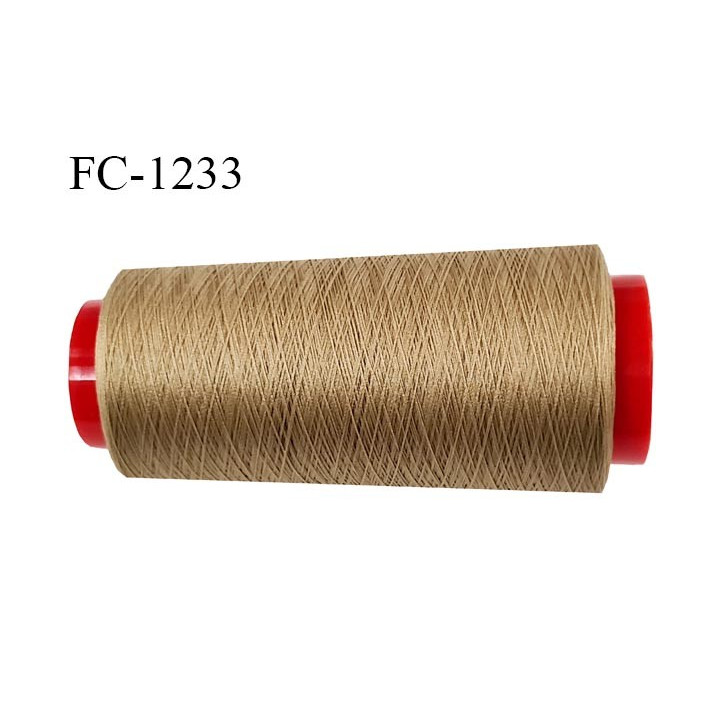 Cone 2000 m fil mousse polyester n°110 couleur caramel longueur 2000 mètres bobiné en France