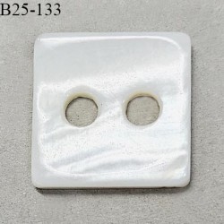 Bouton nacre 25 mm haut de gamme couleur naturel nacré fabriqué en France largeur 25 mm épaisseur 4 mm prix à la pièce