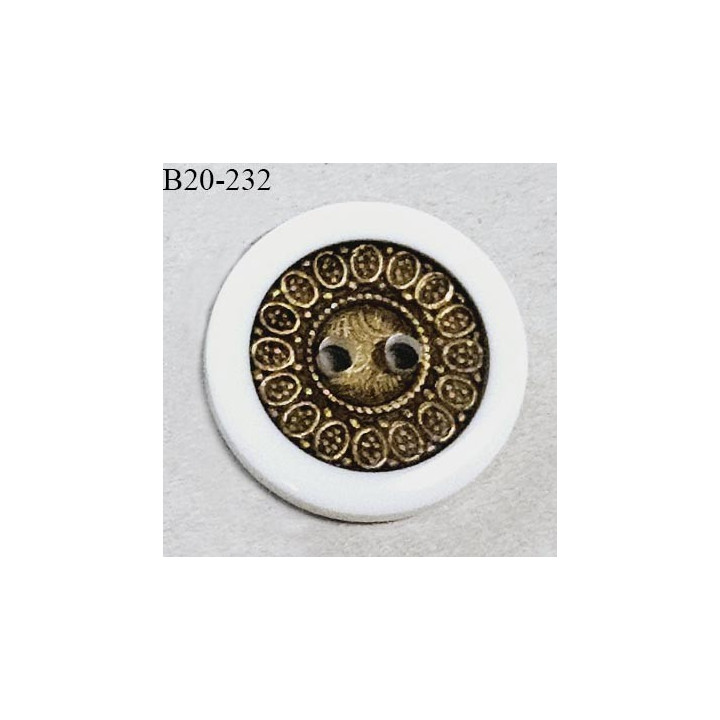 Bouton 20 mm haut de gamme couleur blanc avec intérieur décor métallisé 2 trous fabriqué en France prix à l'unité