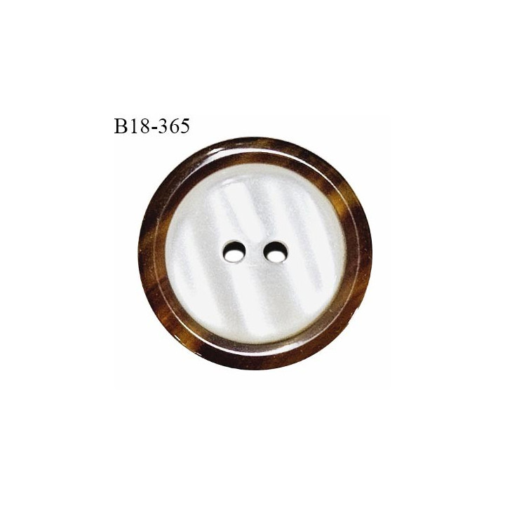 Bouton 18 mm couleur naturel nacré et marron fabriqué en France 2 trous diamètre 18 mm épaisseur 3 mm prix au mètre