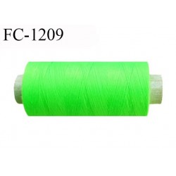 Bobine 500 m fil polyester fil n°80 couleur vert fluo longueur du cone 500 mètres bobiné en France certifié oeko tex