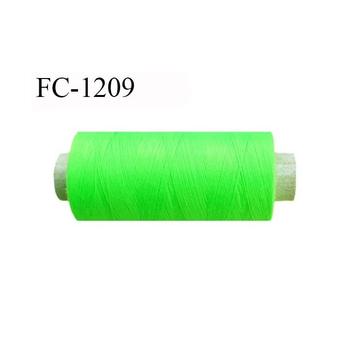 Cone 500 m fil polyester fil n°80 couleur vert fluo longueur du cone 500 mètres bobiné en France certifié oeko tex