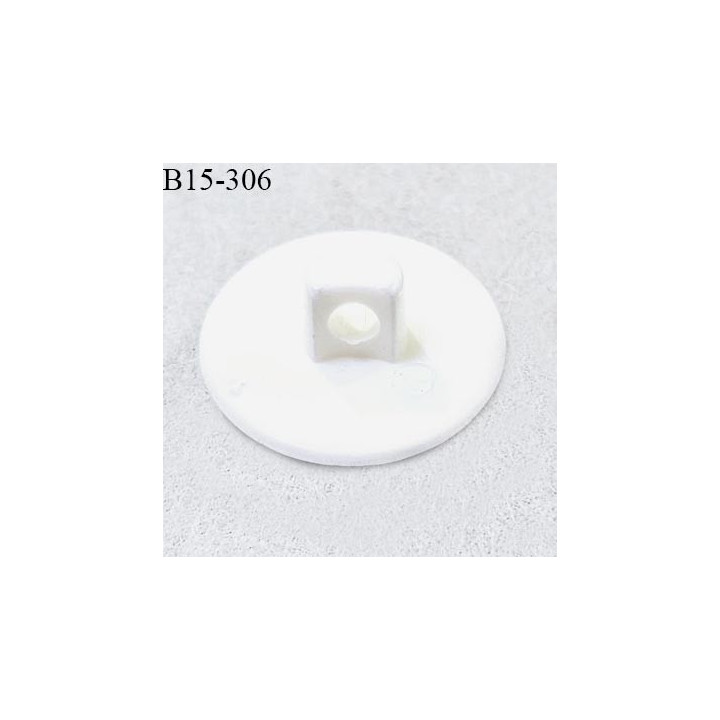 Bouton 15 mm en pvc couleur rouge blanc et bleu fabriqué en France diamètre 15 mm épaisseur 2 mm prix à l'unité