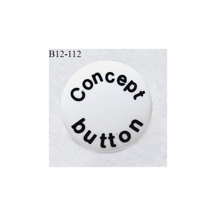Bouton 12 mm en pvc couleur blanc avec inscription noire Concept button fabriqué en France prix à l'unité