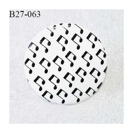 Bouton 27 mm en pvc couleur blanc motif notes de musique fabriqué en France diamètre 27 mm épaisseur 3 mm prix à l'unité