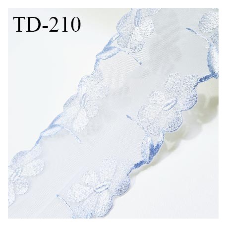 Dentelle broderie 9 cm haut de gamme largeur 9 cm couleur bleu ciel prix pour un mètre