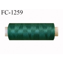 Bobine de fil 500 m mousse polyester n° 110 polyester couleur vert longueur 500 mètres bobiné en France