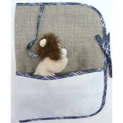 carnet de santé à broder avec peluche lion