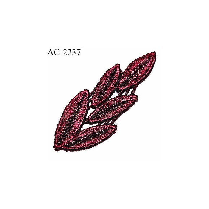 Guipure décor ornement spécial lingerie haut de gamme motif à coudre couleur bordeaux longueur 6 cm largeur 2 cm