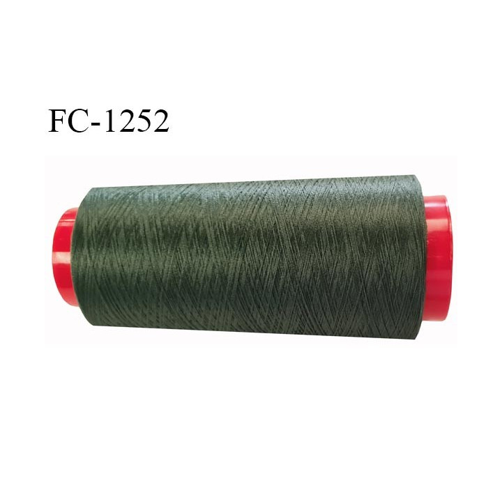 Cone de fil 2000 m mousse polyester n° 110 polyester couleur vert kaki longueur 2000  mètres bobiné en France