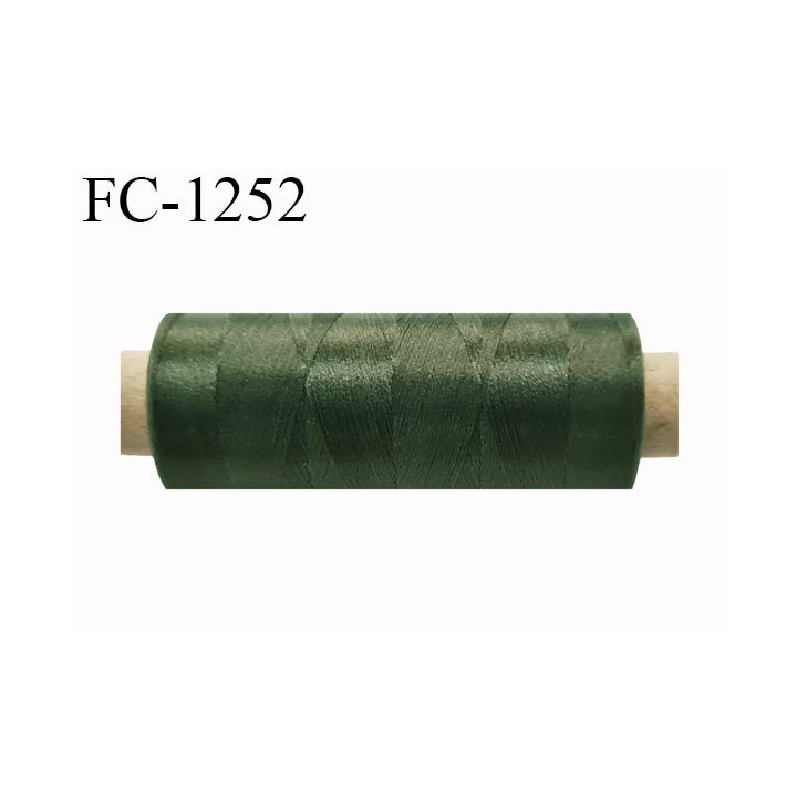 Bobine de fil 500 m mousse polyester n° 110 polyester couleur vert kaki longueur 500  mètres bobiné en France