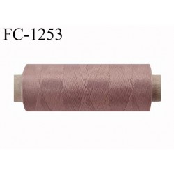 Bobine de fil 500 m mousse polyester n° 110 polyester couleur bois de rose clair longueur 500 mètres bobiné en France
