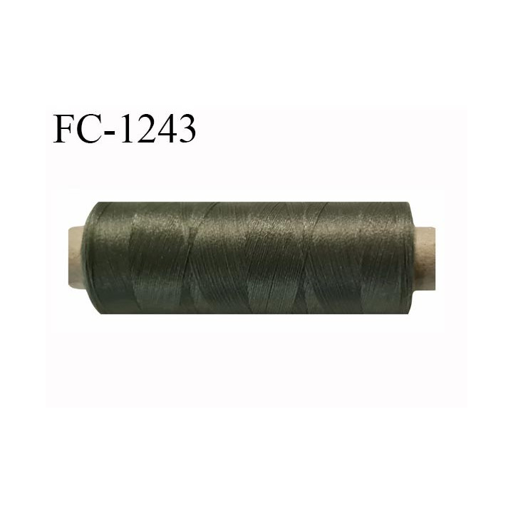 Bobine de fil 500 m mousse polyester n° 110 polyester couleur vert kaki longueur 500  mètres bobiné en France