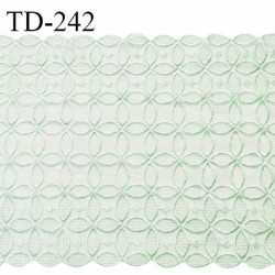 Dentelle brodée 22 cm très haut de gamme non extensible largeur 22 centimètres couleur vert amande très belle prix au mètre