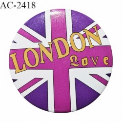 Pins décor ornement couleur rose et violet inscription London Love diamètre 30 mm épaisseur 4 mm prix à la pièce