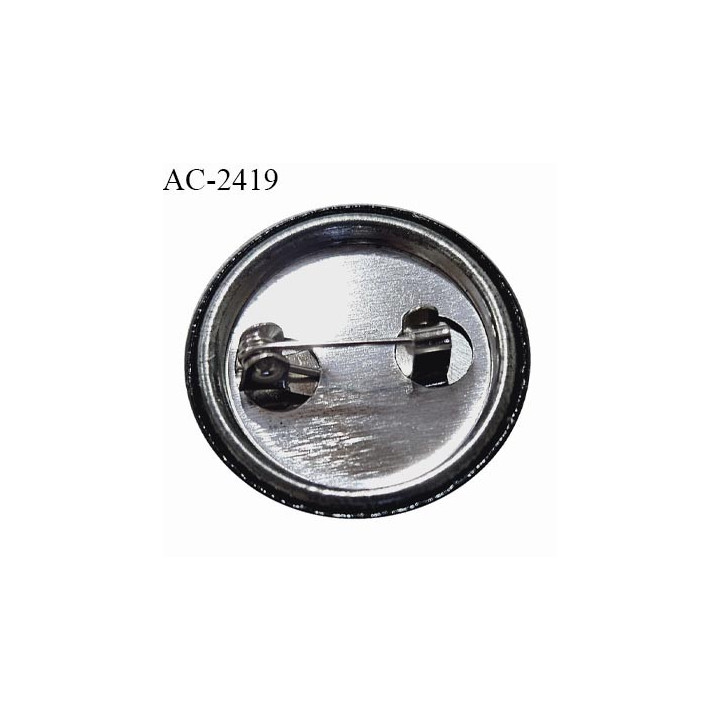 Pins décor ornement couleur noir et rose inscription London by CC diamètre 25 mm épaisseur 4 mm prix à la pièce