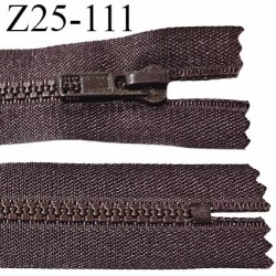 Fermeture zip moulée 25 cm non séparable couleur marron largeur 3.2 cm zip nylon 25 cm largeur 6 mm