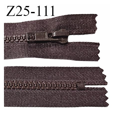 Fermeture zip moulée 25 cm non séparable couleur marron largeur 3.2 cm zip nylon 25 cm largeur 6 mm prix au mètre